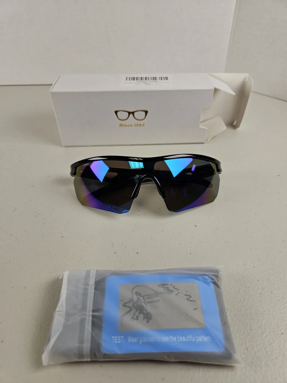 New In Box Vcarsian Kids Sport Sunglasses with Blue-Purple Mirrored Lens